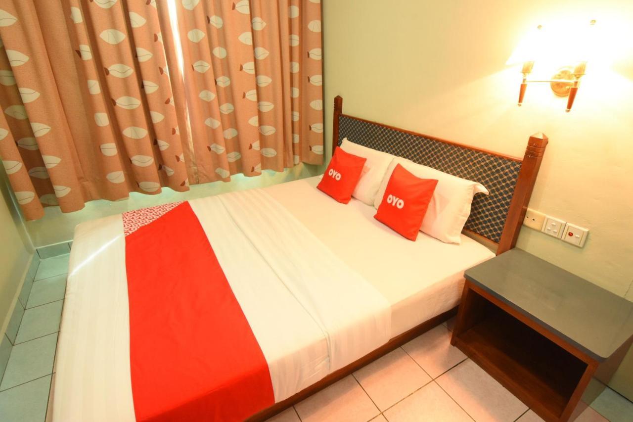 Oyo 89642 Highway Inn Mukah Kamer foto