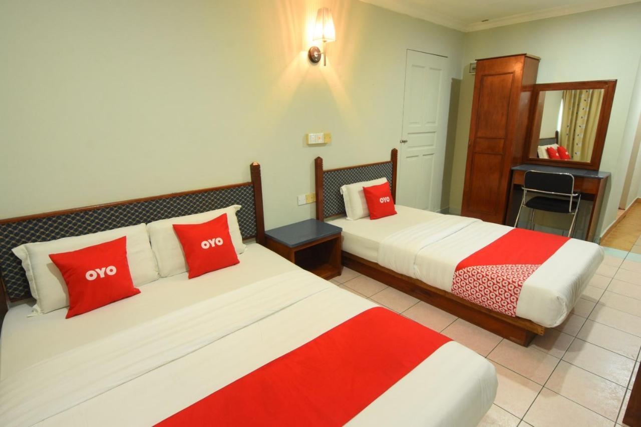 Oyo 89642 Highway Inn Mukah Buitenkant foto