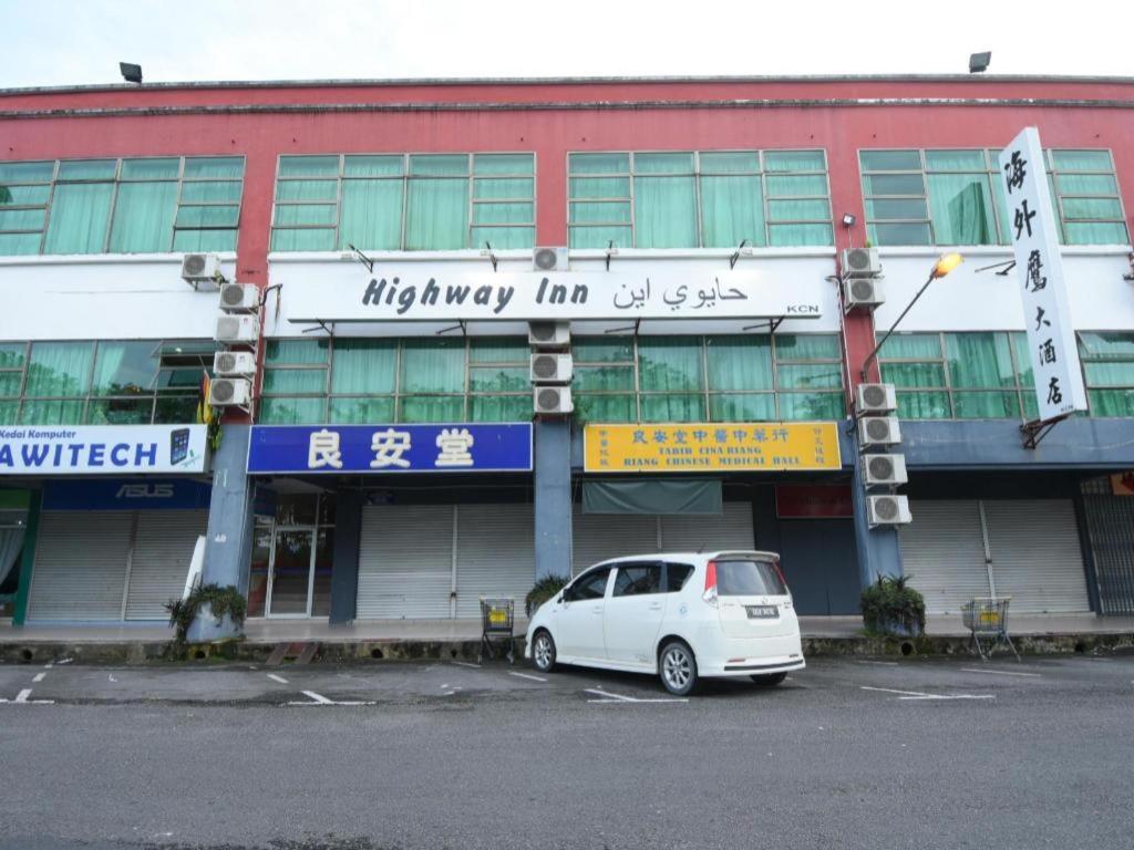Oyo 89642 Highway Inn Mukah Buitenkant foto